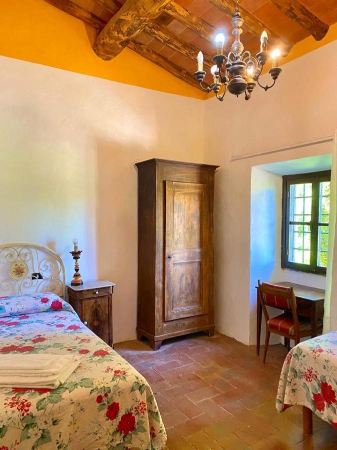 מרקאטאלה ואל די פזה Winery Houses In Chianti מראה חיצוני תמונה